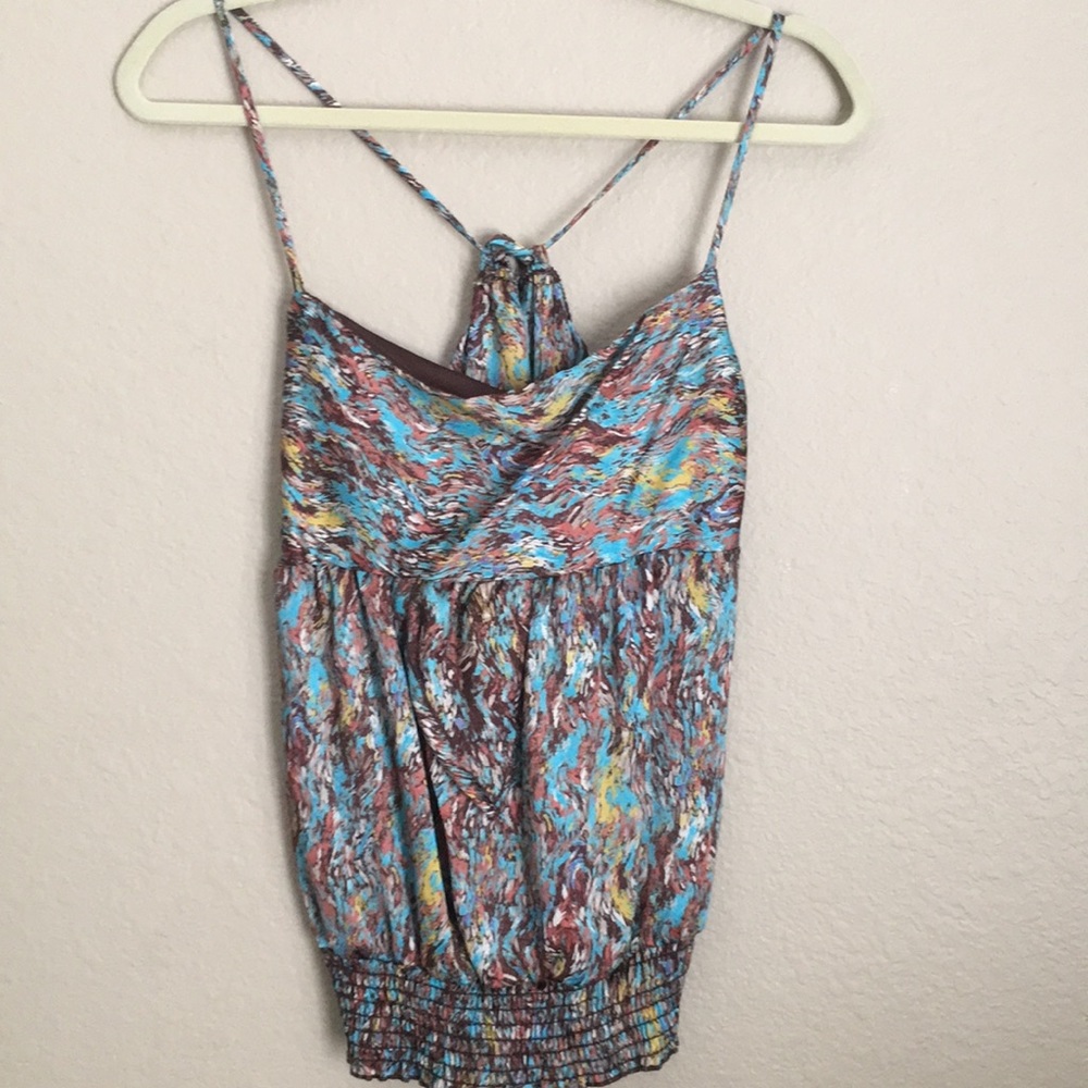 Women’s sleeveless T. Large. Perfect condition.
